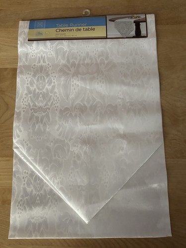Home collection table runner - home,